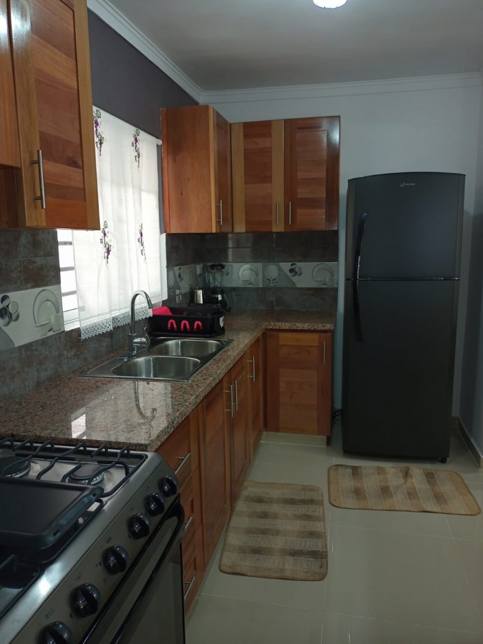 Alquilo Moderno Apartamento amueblado Altos de Alameda