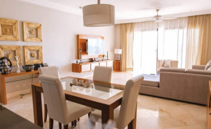 Apartamento en venta frente a la Marina de Cap Cana