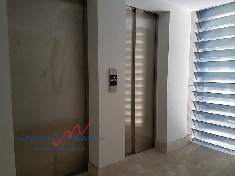 Venta apartamento, Piantini, centro de la ciudad, aire central y sistema de alarma